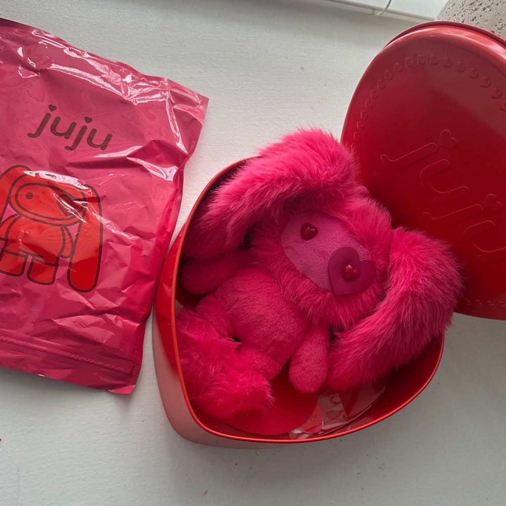 Juju x CJ Hendry Heart Edition - Ziggy (Hot Pink)